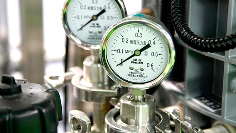 电磁流量计与涡街流量计：精度比较与选择解析
